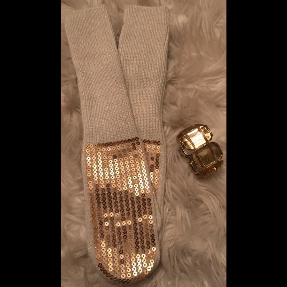 New GYMBOREE GOLD SEQUIN MITTENS & BRACELET BUNDLE